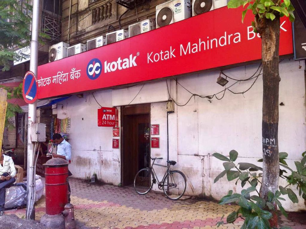 Showroom for Rent in S V P Road Mumbai