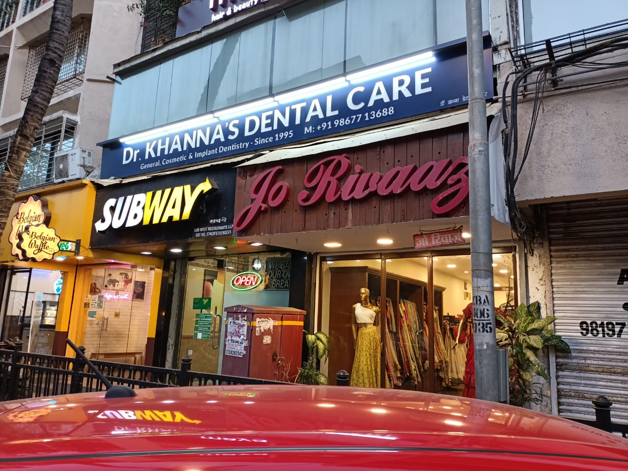 Shop for Rent in Juhu Tara Road Mumbai