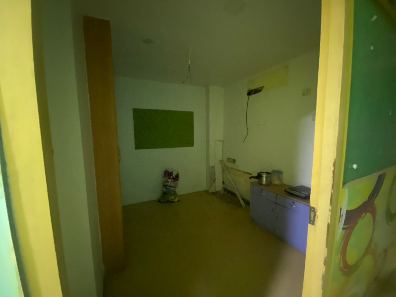 Showroom for Rent in L B S  Marg Mumbai