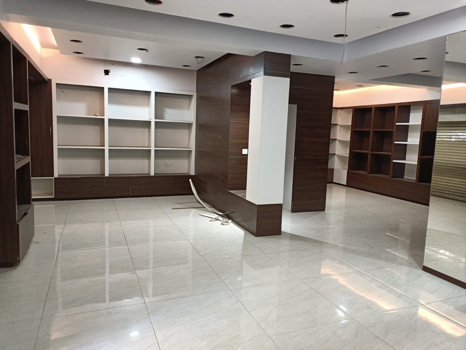 Showroom for Rent in Bandra West Mumbai
