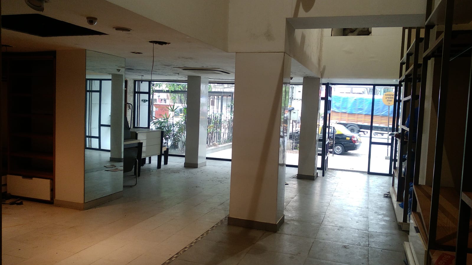 Showroom for Rent in Khar West Mumbai