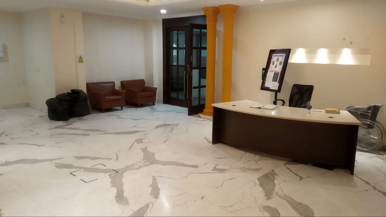 Office for Rent in Senapati Bapat  Marg Mumbai