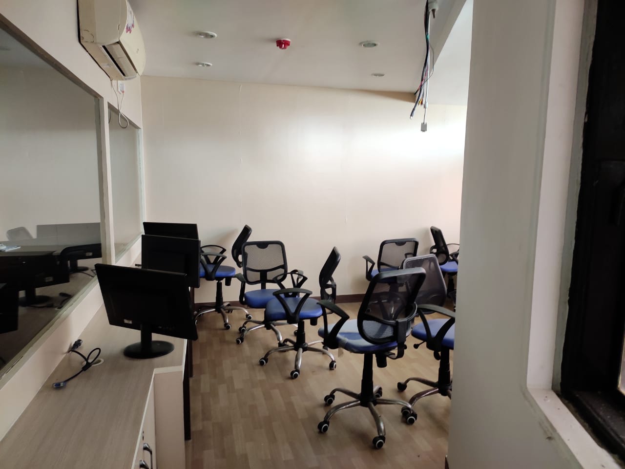 Office for Rent in Dinshaw Vaccha Road Mumbai