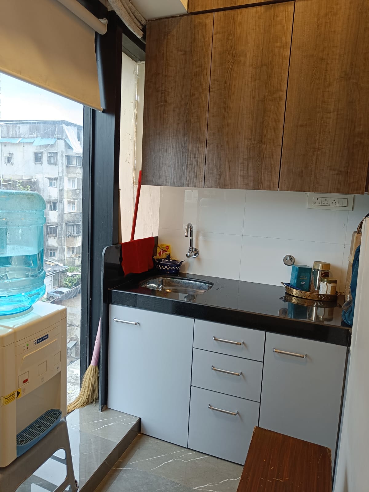 Office for Rent in S V Road Mumbai