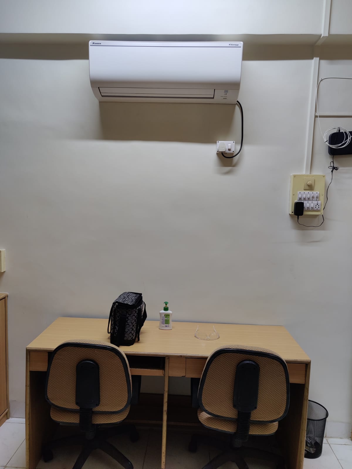 Shop for Rent in Fort Mumbai
