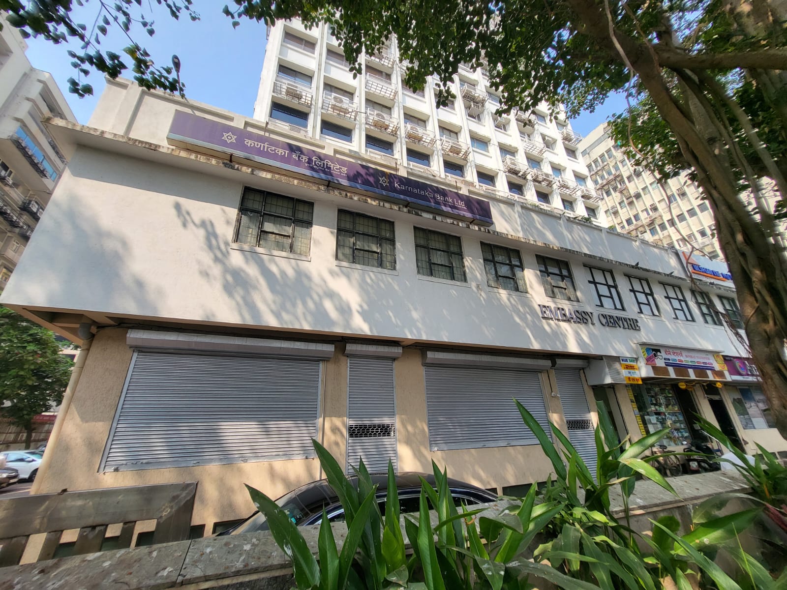 Showroom for Rent in Jamnalal Bajaj Marg Mumbai