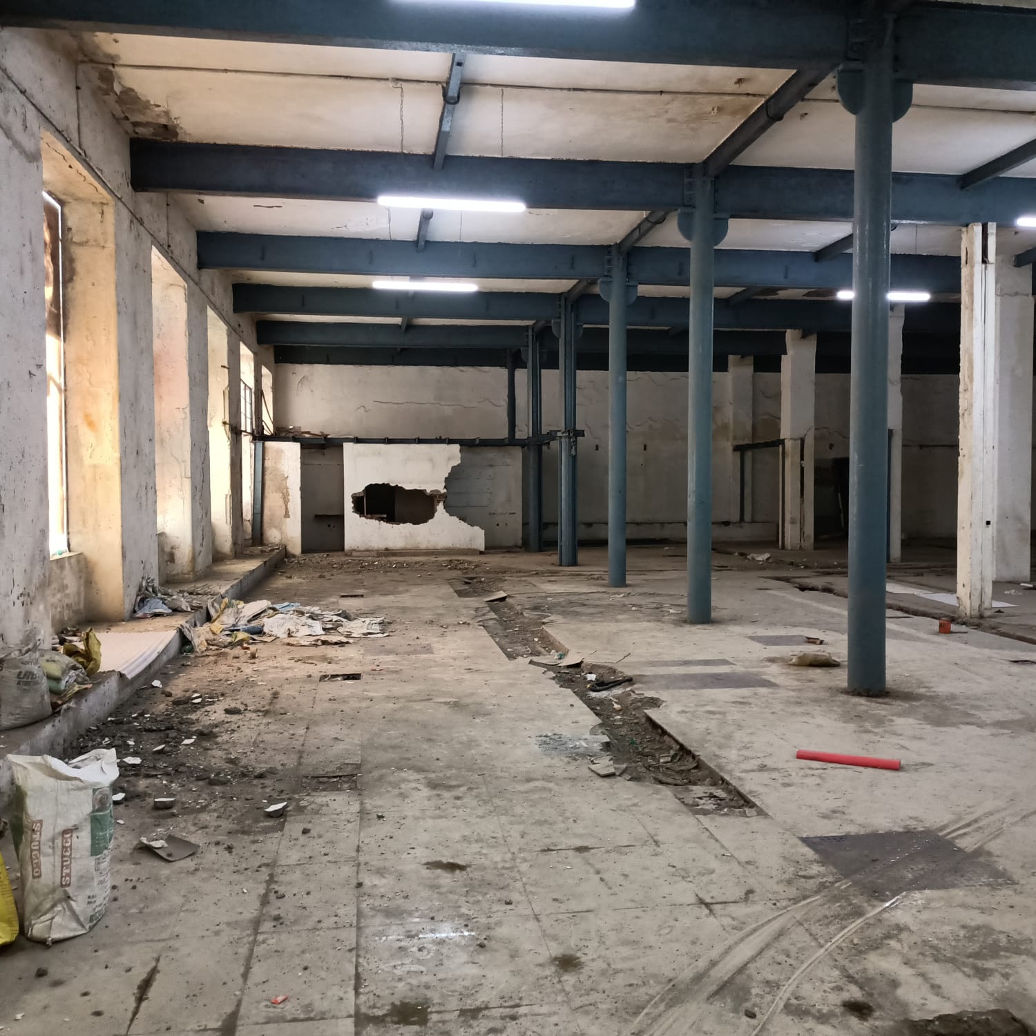 Shop for Rent in Lower Parel Mumbai