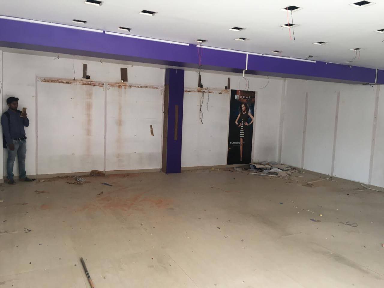 Showroom for Rent in Alkapuri Vadodara