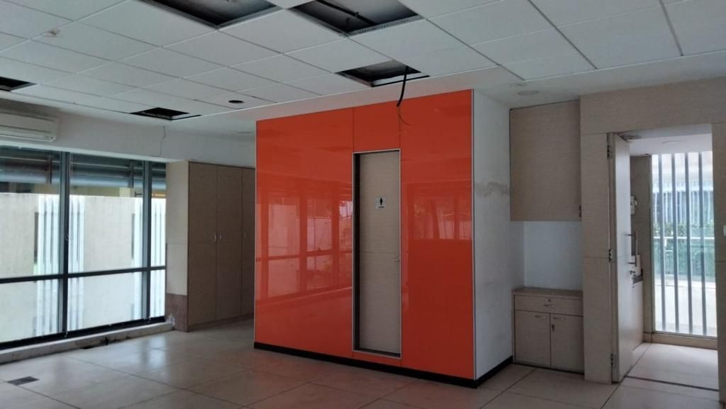 Office for Rent in Linking  Road Mumbai