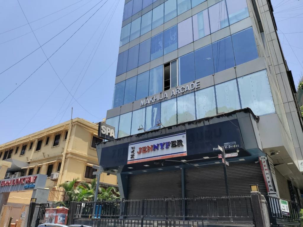 Office for Rent in 35 Road Mumbai