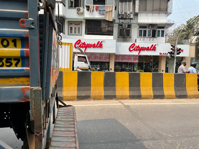 Showroom for Rent in Khar West Mumbai