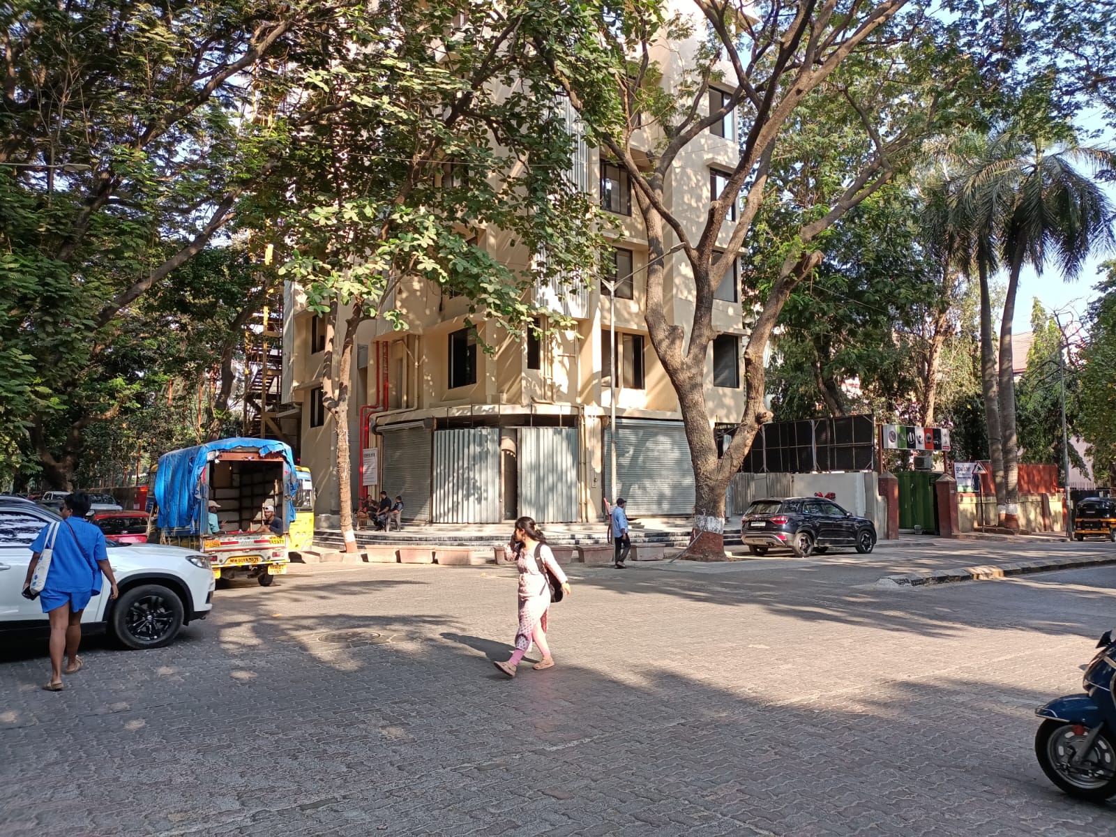Showroom for Rent in Bandra West Mumbai
