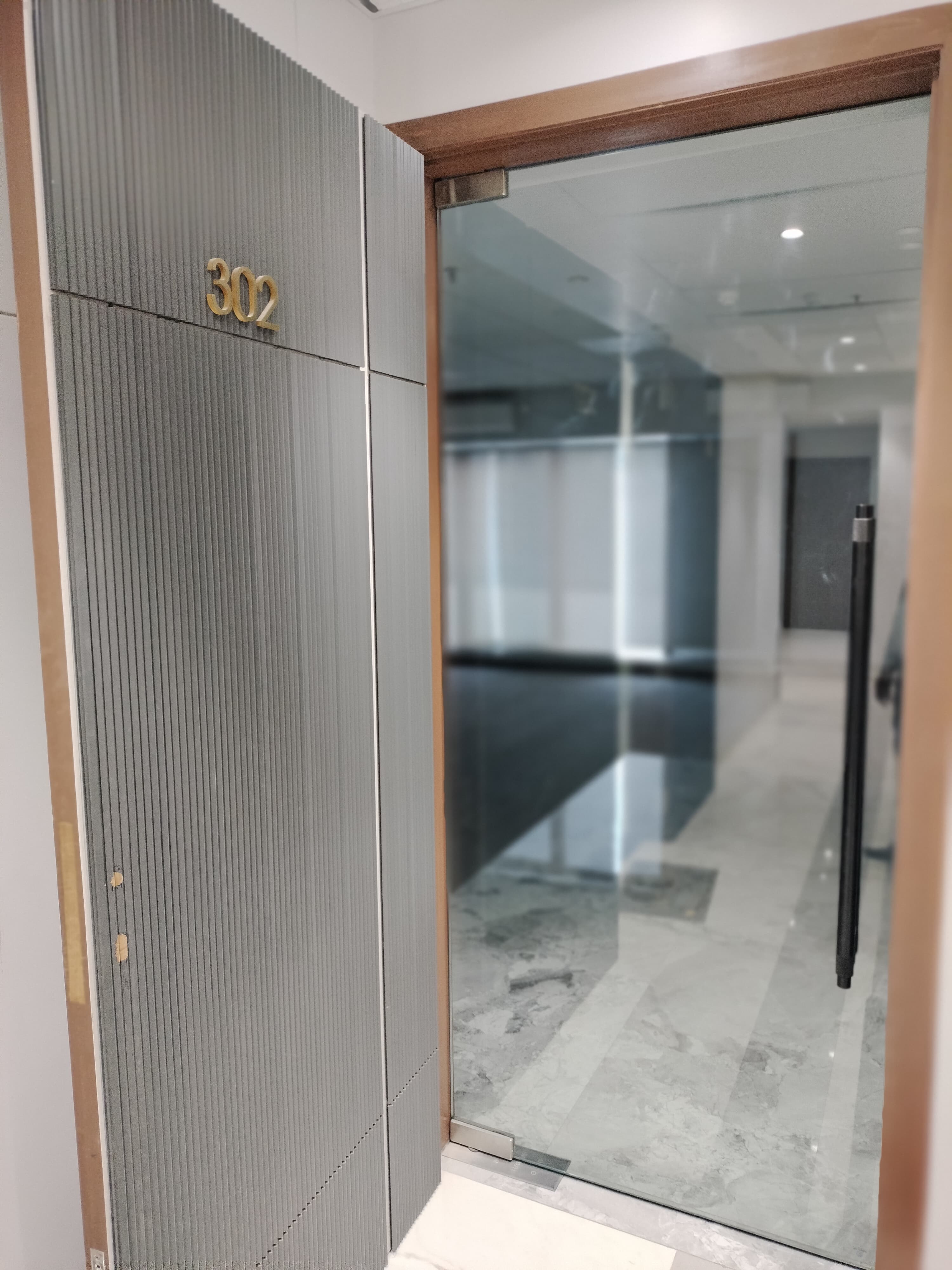 Office for Sale in Santacruz West Mumbai