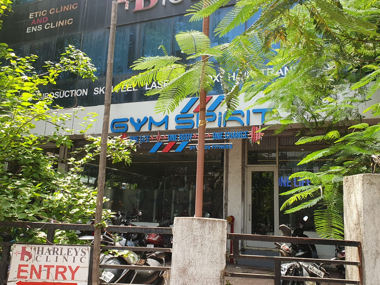 Showroom for Rent in 4 Bungalows Mumbai