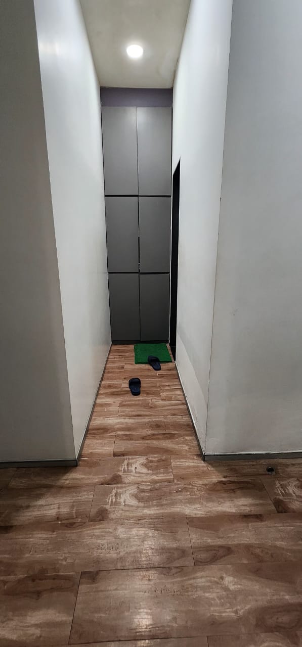 Showroom for Sale in 4 Bungalows Mumbai
