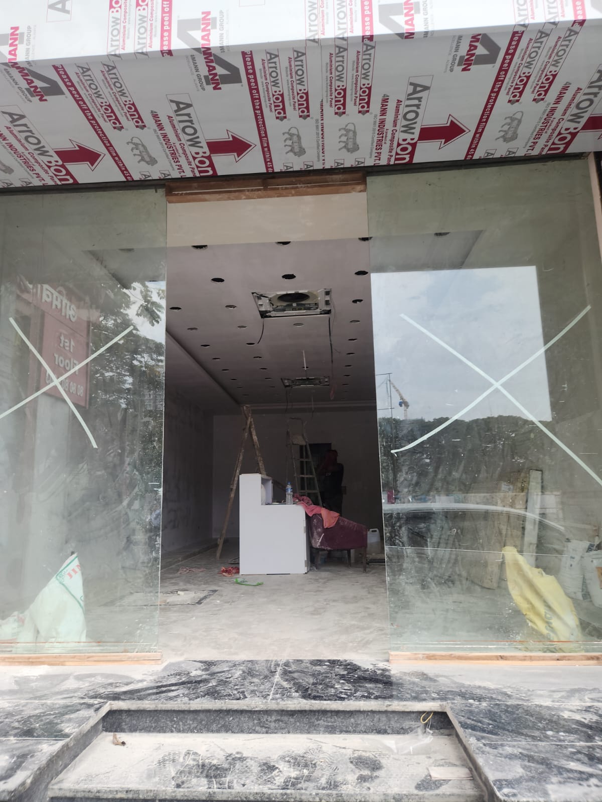 Showroom for Rent in L T Road Mumbai