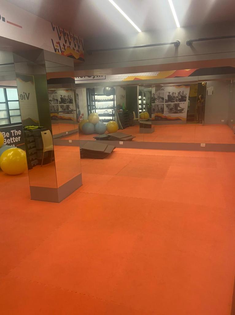 Commercial Building for Rent in Sindhi Society Mumbai