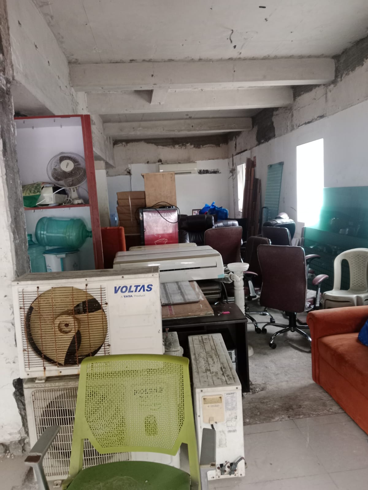 Showroom for Rent in Santacruz West Mumbai
