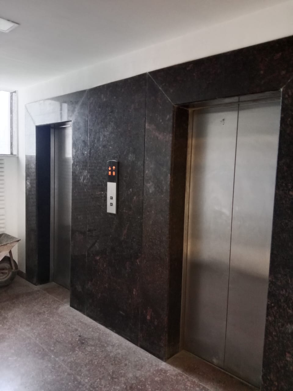 Office for Rent in Santacruz West Mumbai