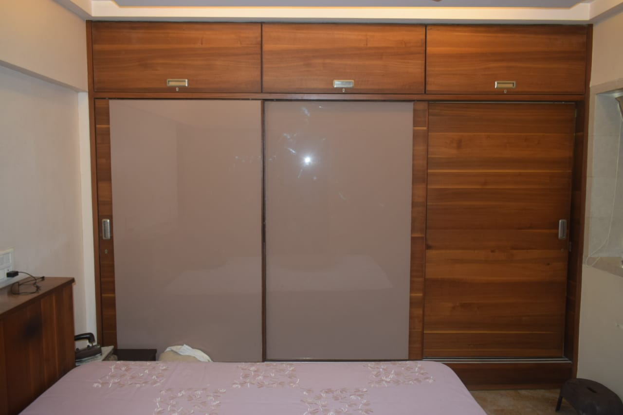 2 BHK Apartment for Rent in Pali Hill Mumbai