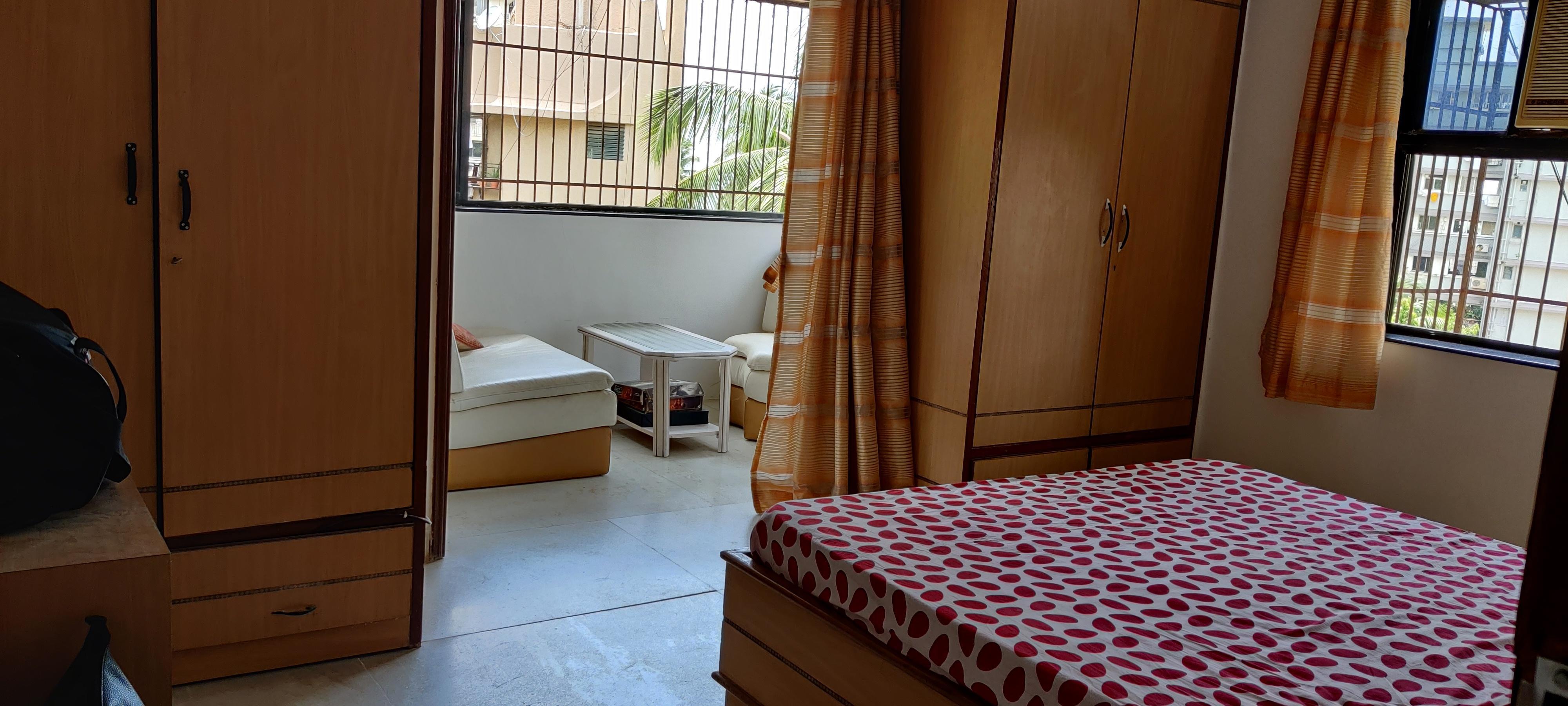 3 BHK Apartment for Rent in Bandra West Mumbai