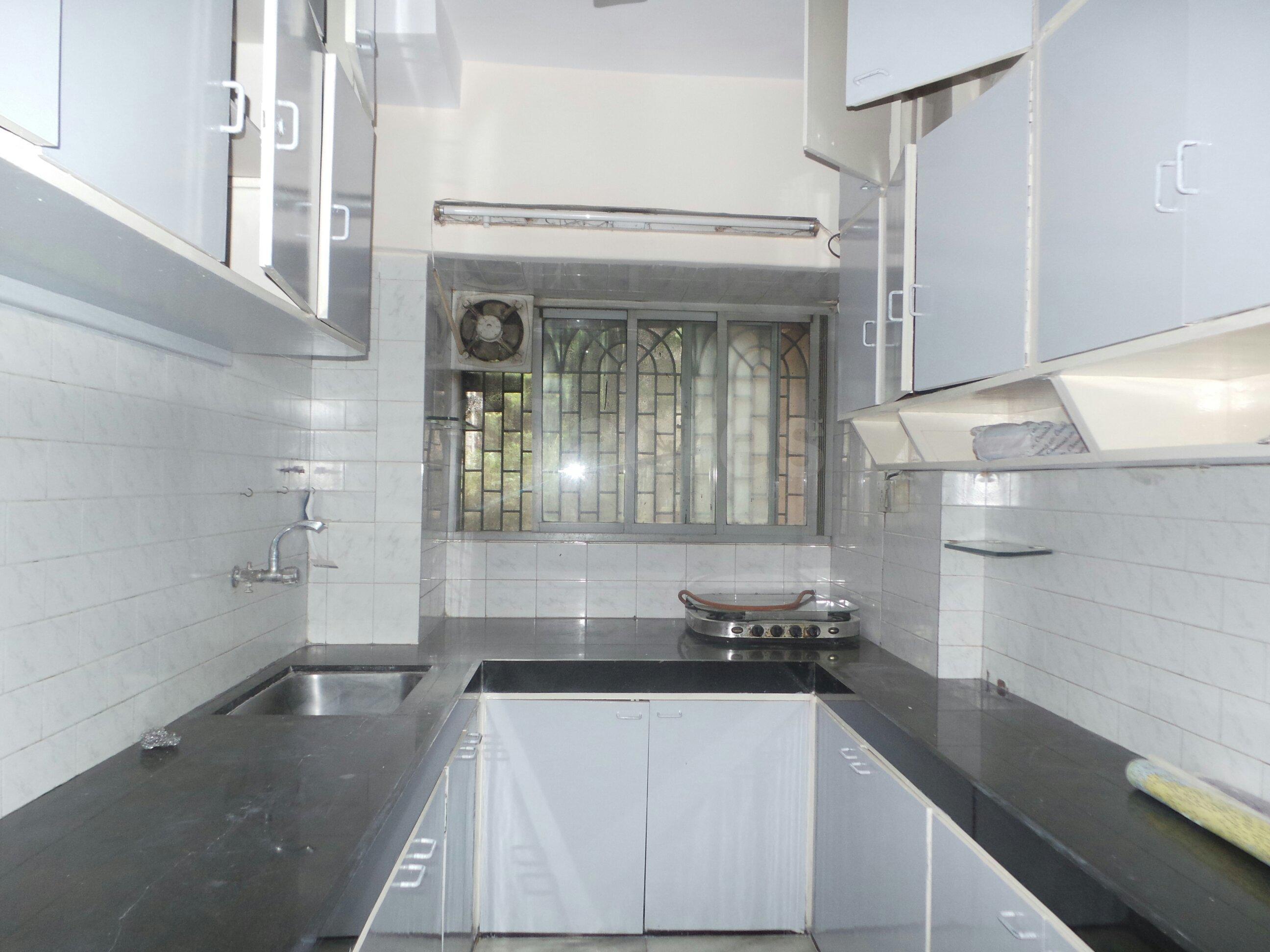 2 BHK Apartment for Rent in Khar West Mumbai