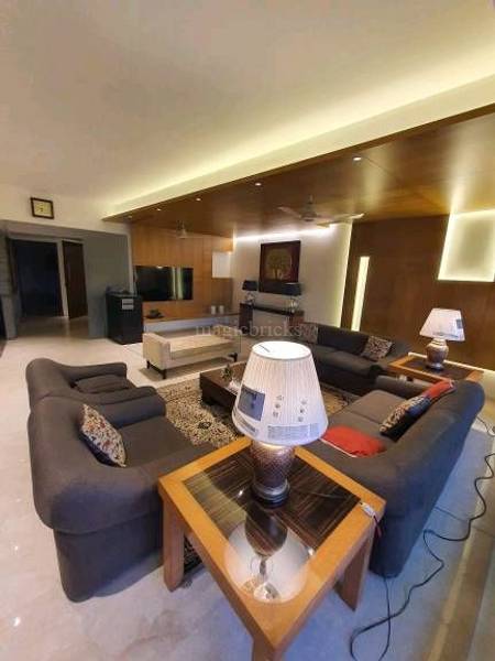 4 BHK Apartment for Rent in N S Road no.10 Mumbai