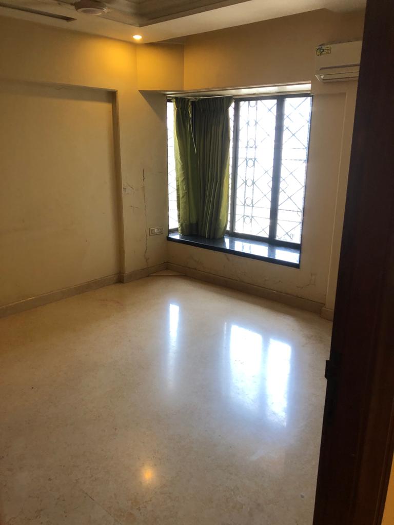 4 BHK Apartment for Rent in Khar West Mumbai