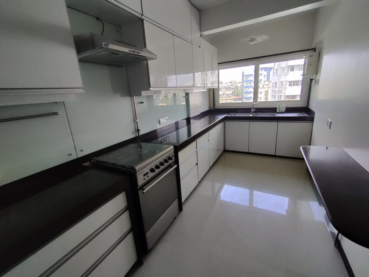 3 BHK Apartment for Rent in Carter Road Mumbai