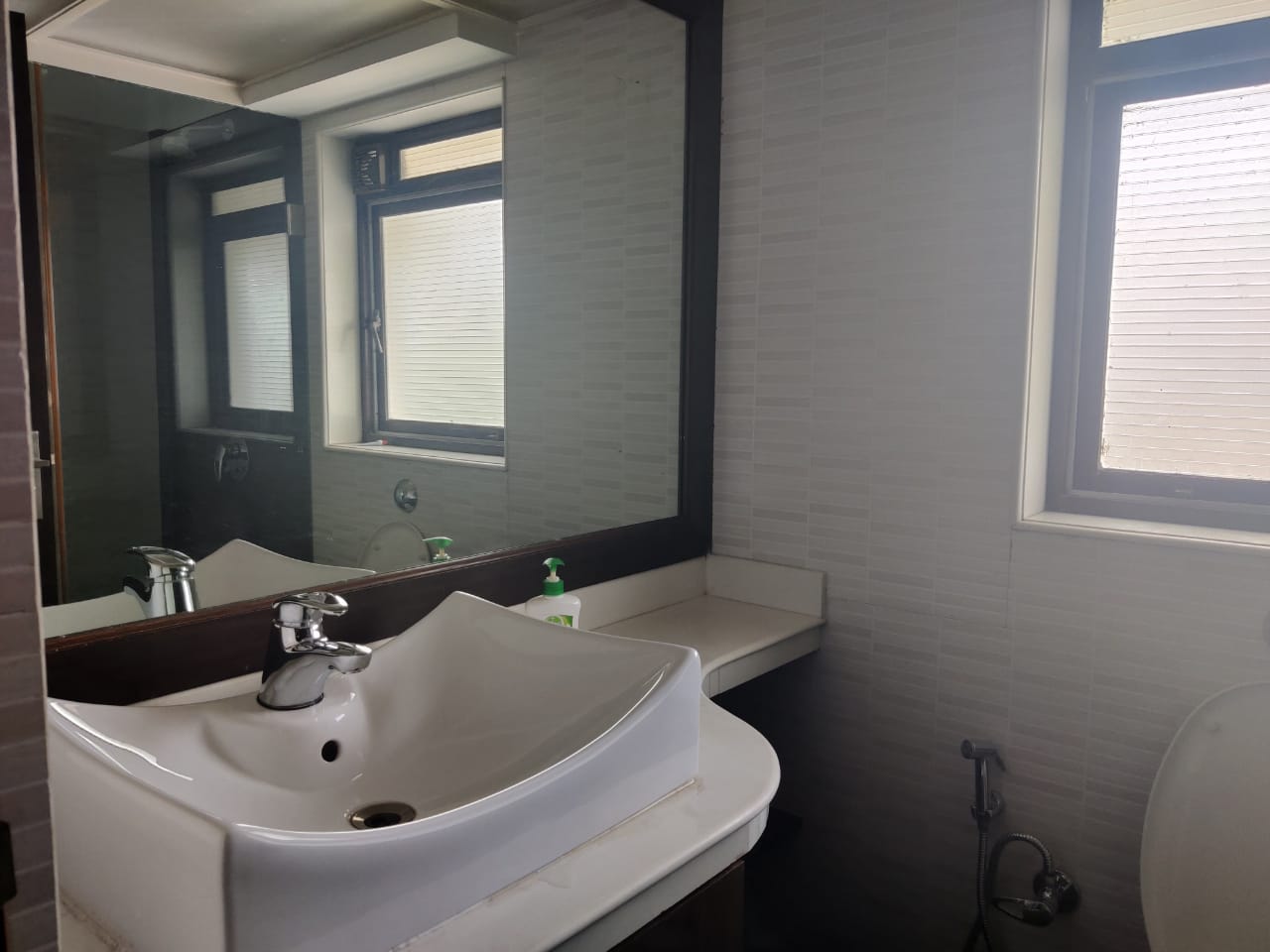 3 BHK Apartment for Sale in Carter Road Mumbai