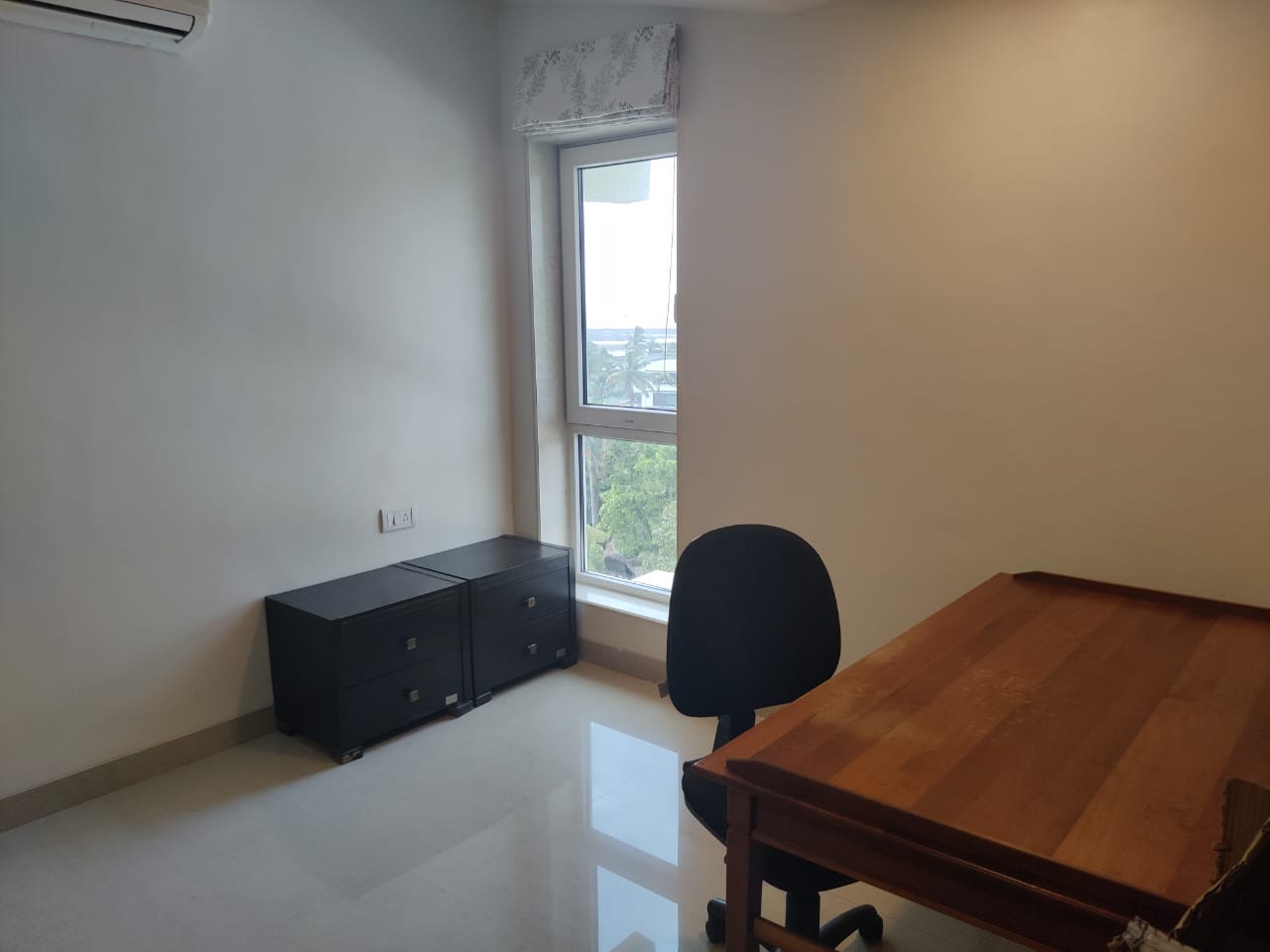 3 BHK Apartment for Sale in Carter Road Mumbai