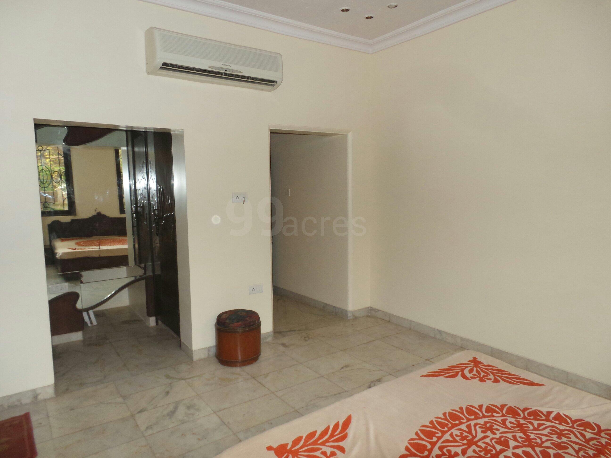 4 BHK Villa for Rent in Juhu Mumbai
