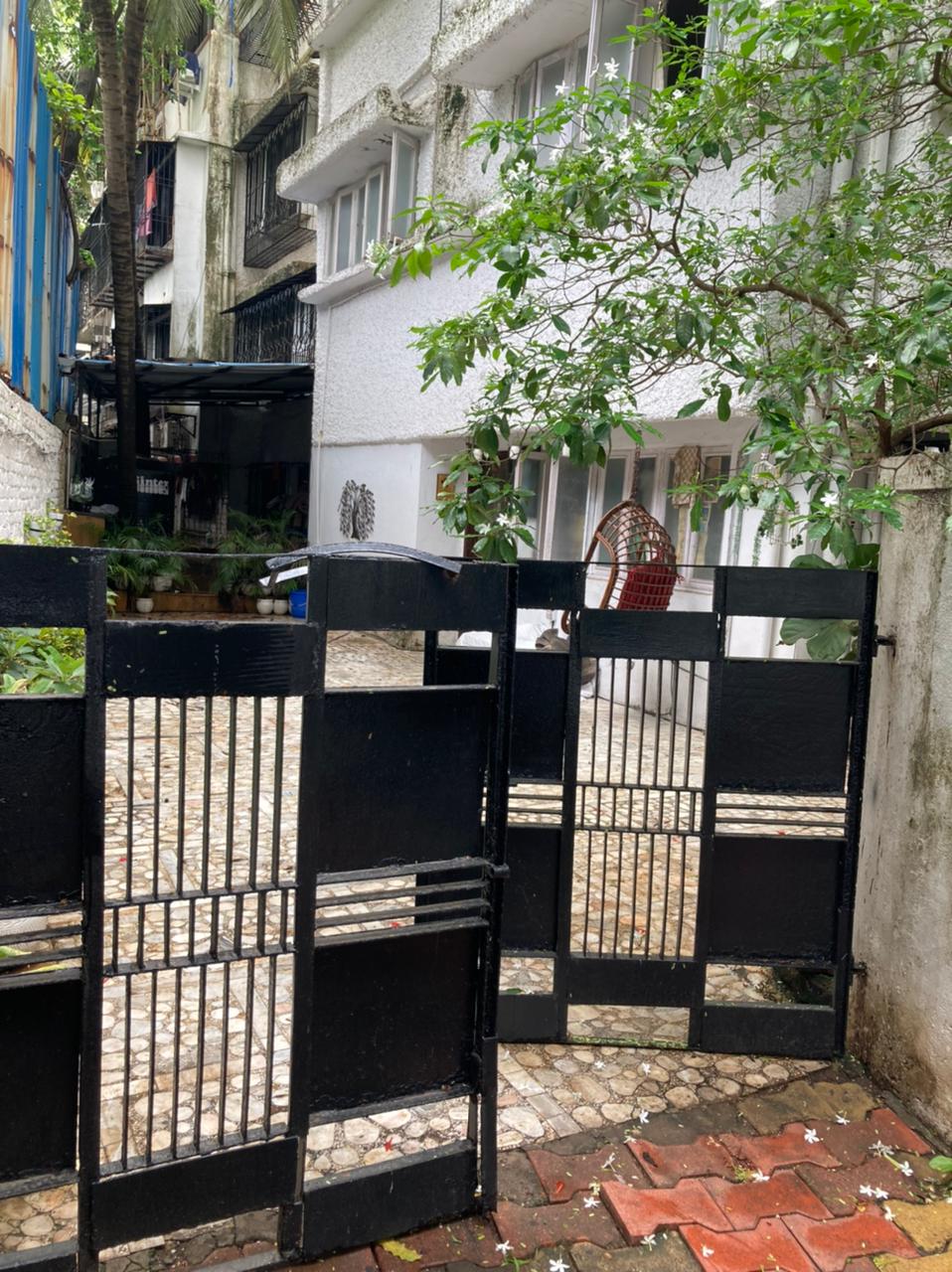 5 BHK Villa for Sale in Juhu Mumbai