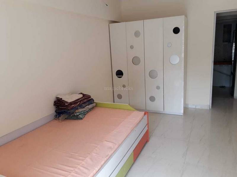 2 BHK Apartment for Rent in Khar West Mumbai