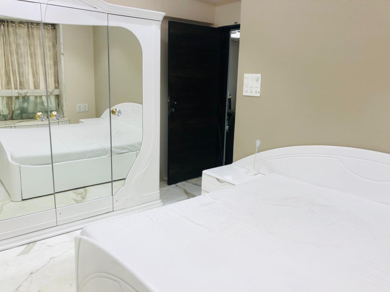 1 BHK Apartment for Rent in Carter Road Mumbai