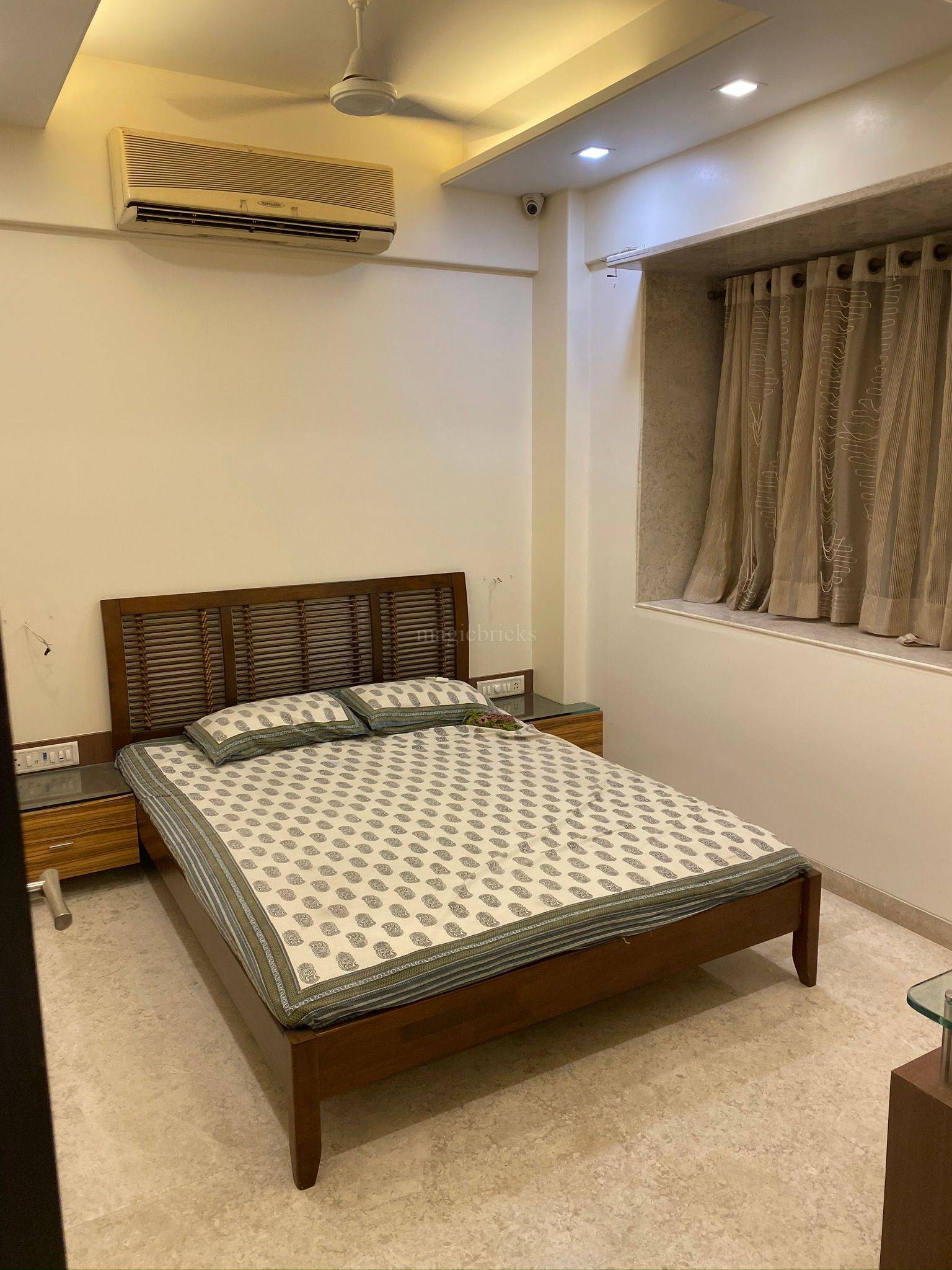 3 BHK Apartment for Rent in Khar West Mumbai