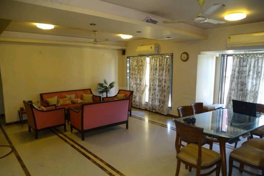 4 BHK Apartment for Sale in Khar West Mumbai