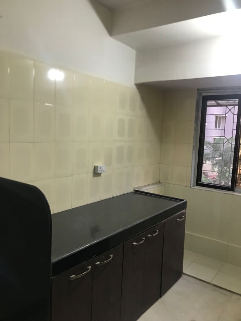 2 BHK Apartment for Rent in Gulmohar cross road no.6 Mumbai