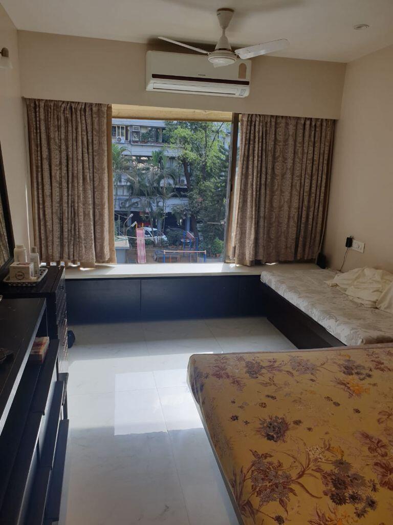 2 BHK Apartment for Sale in Juhu Road Mumbai