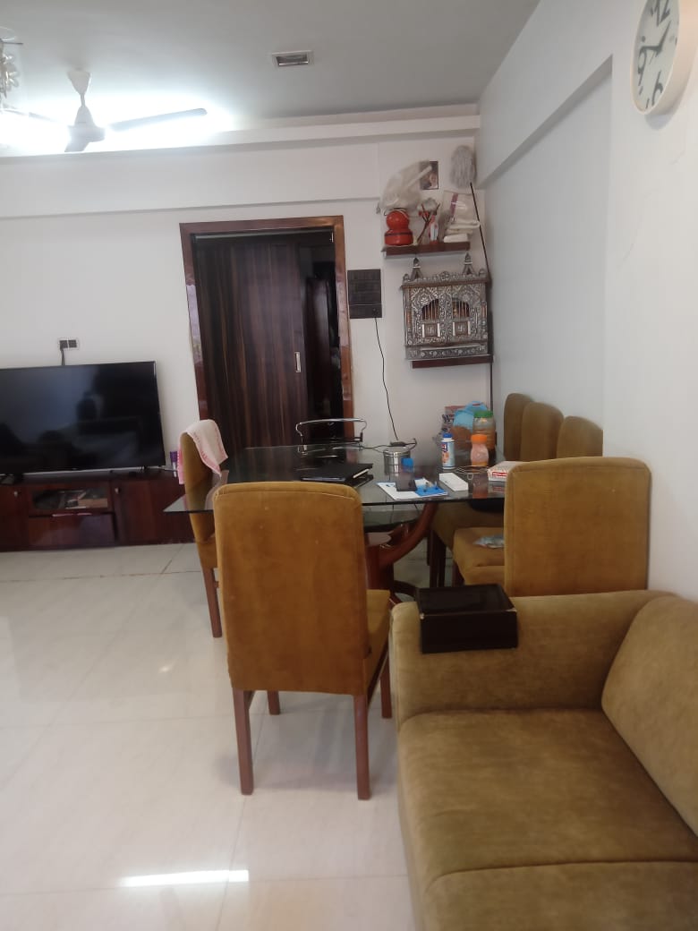 3 BHK Apartment for Rent in S V Road Mumbai