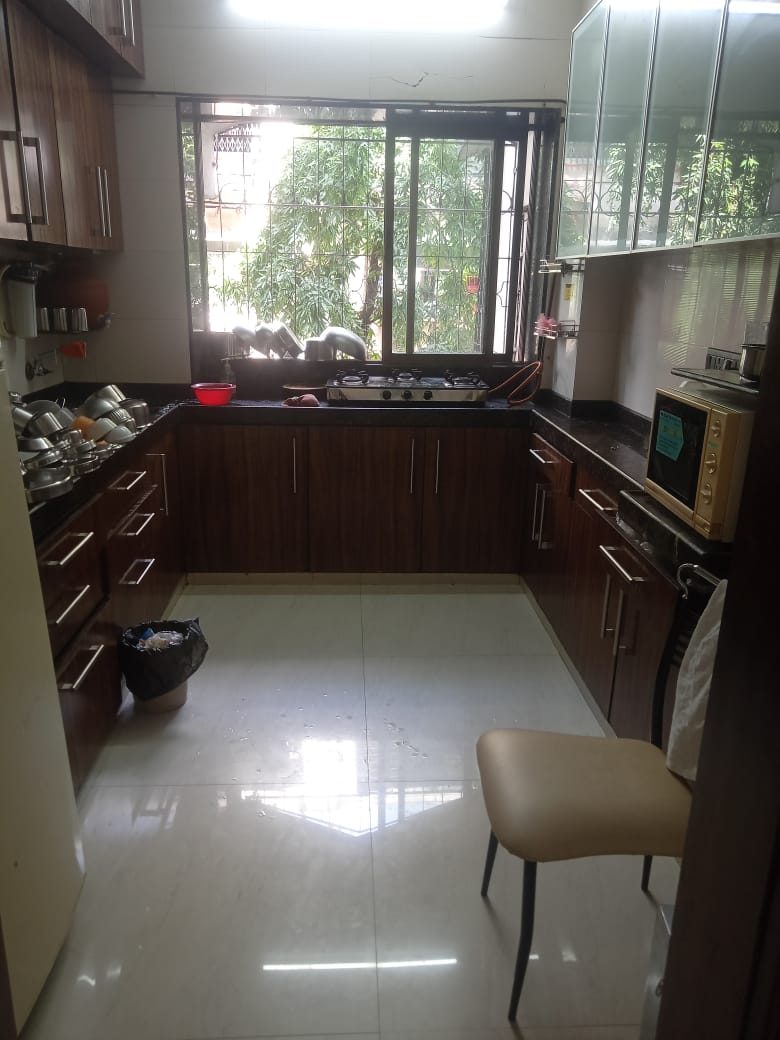 3 BHK Apartment for Rent in S V Road Mumbai