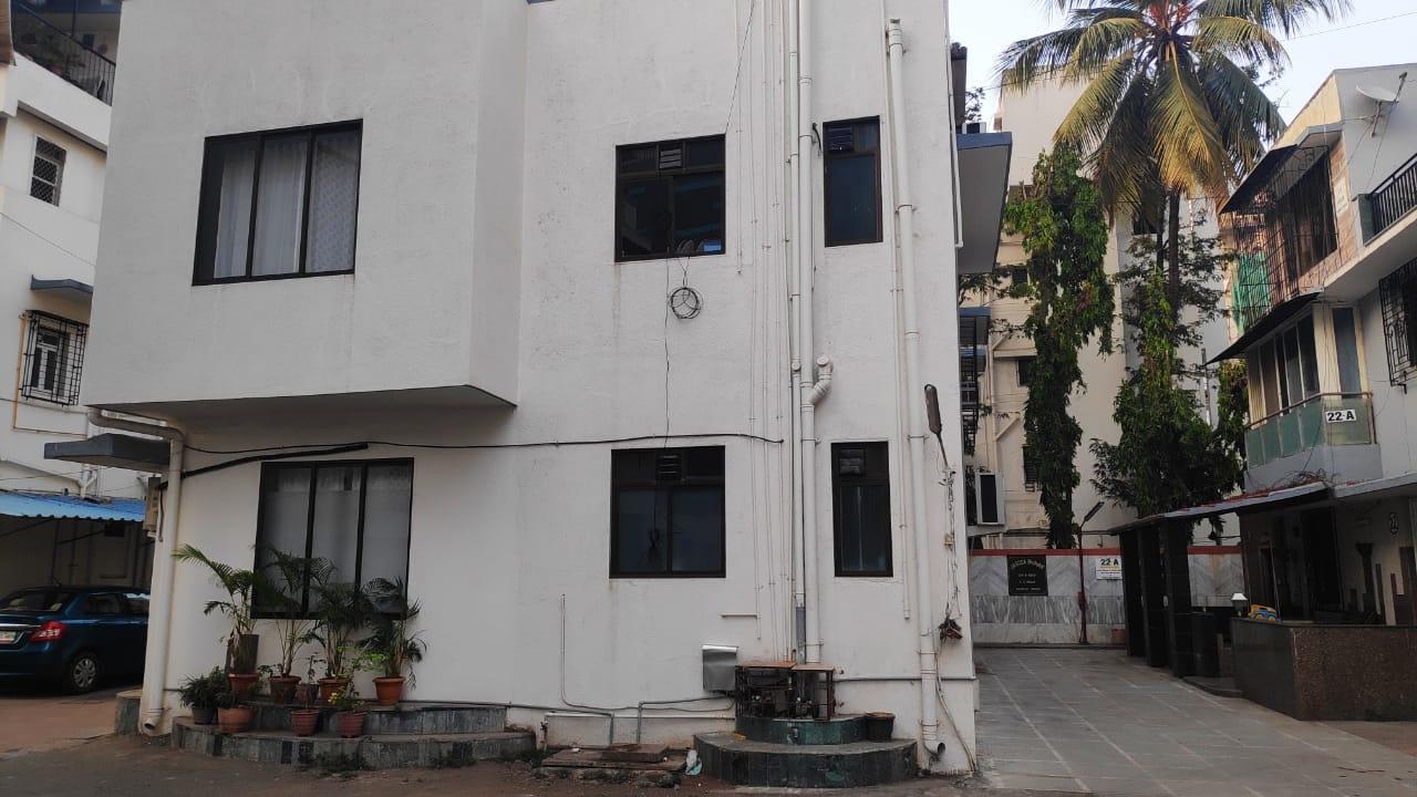 2 BHK Villa for Sale in 25 Road Mumbai