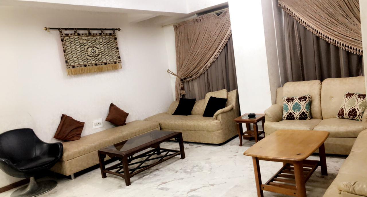 3 BHK Apartment for Rent in Bandra West Mumbai