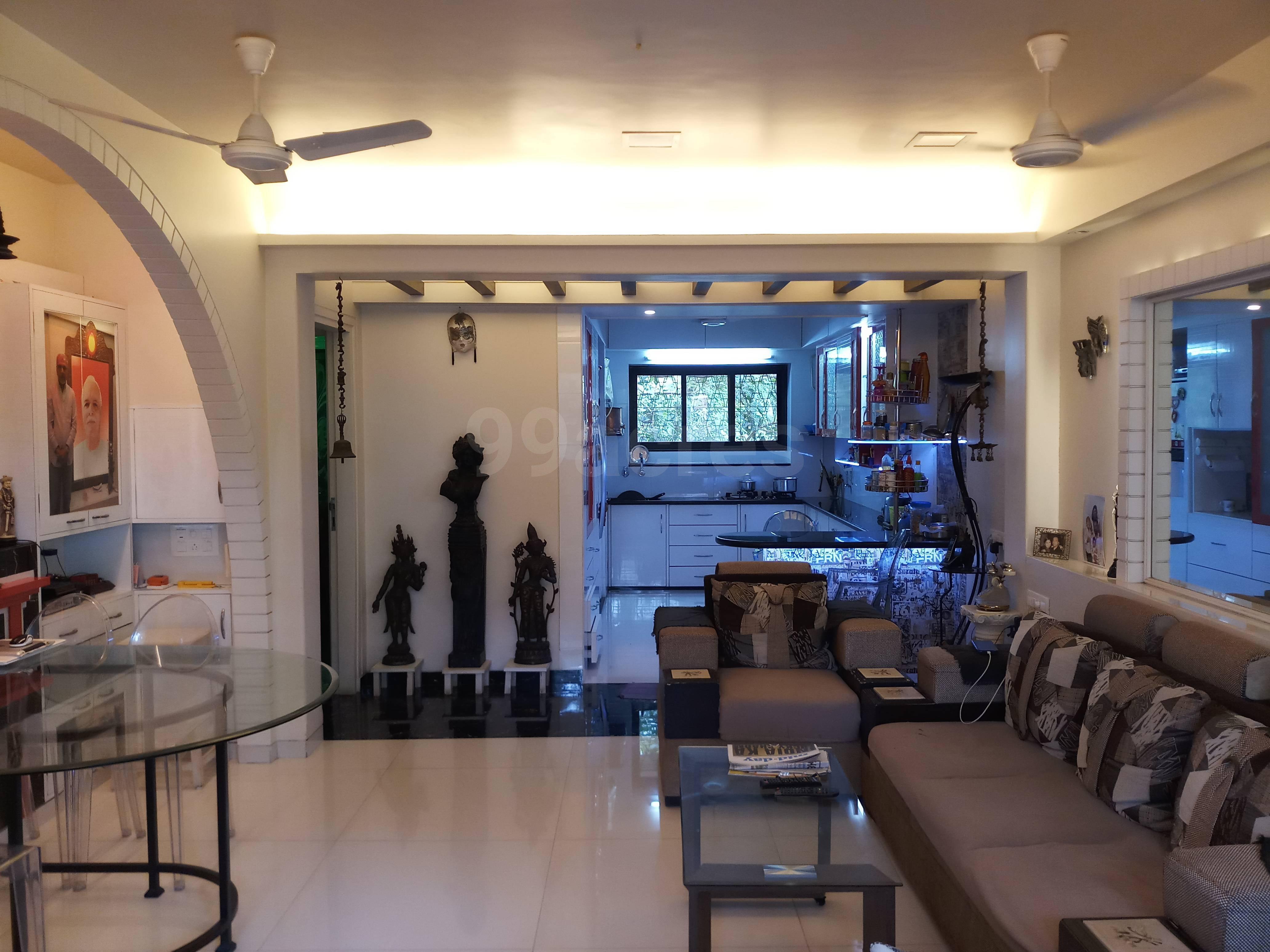 2 BHK Apartment for Sale in Dadabhai Cross rd no.1 Mumbai