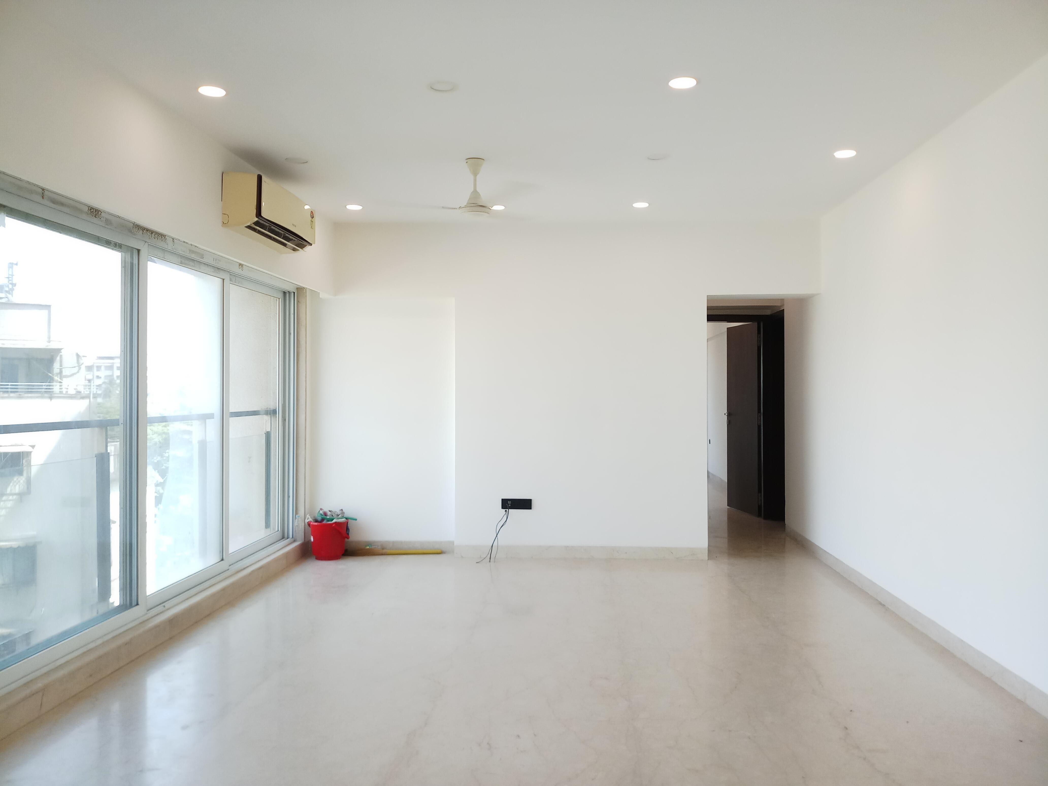 4 BHK Apartment for Rent in Vakola Mumbai