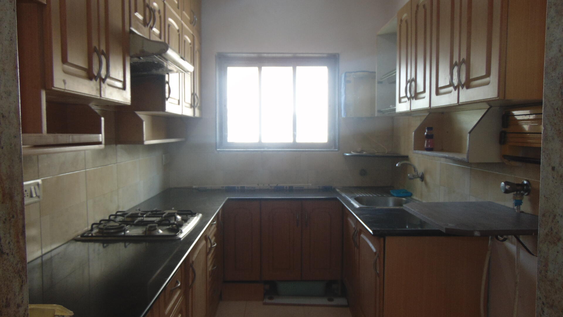 2 BHK Apartment for Rent in Pali Hill Mumbai