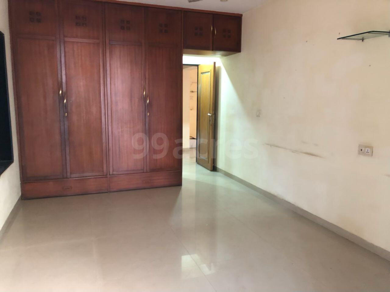 2 BHK Apartment for Rent in Bandra West Mumbai