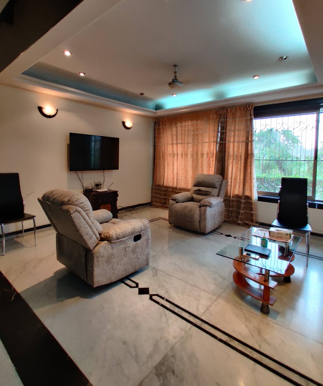 4 BHK Apartment for Sale in Juhu Mumbai
