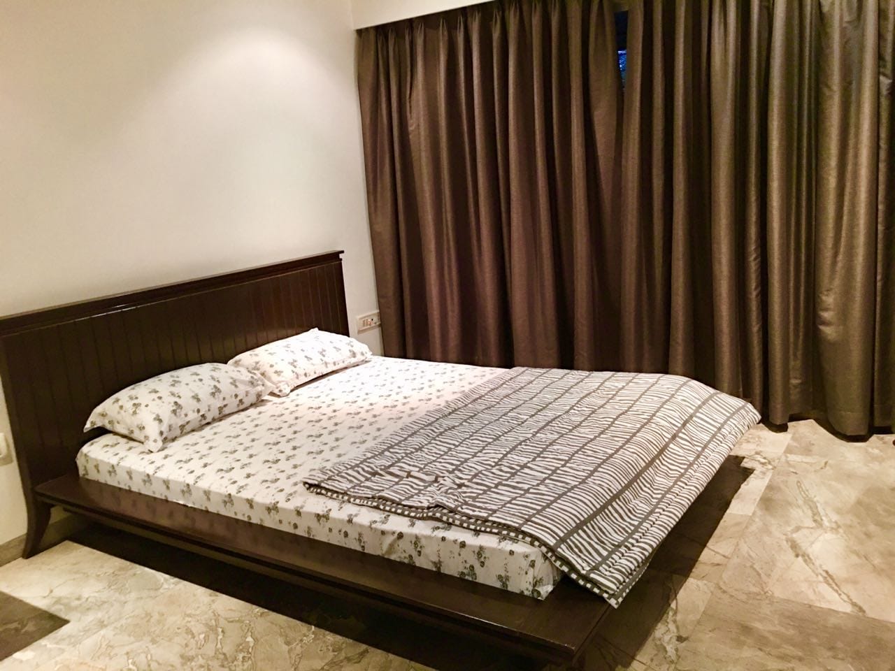 3 BHK Apartment for Sale in Pali Hill Mumbai