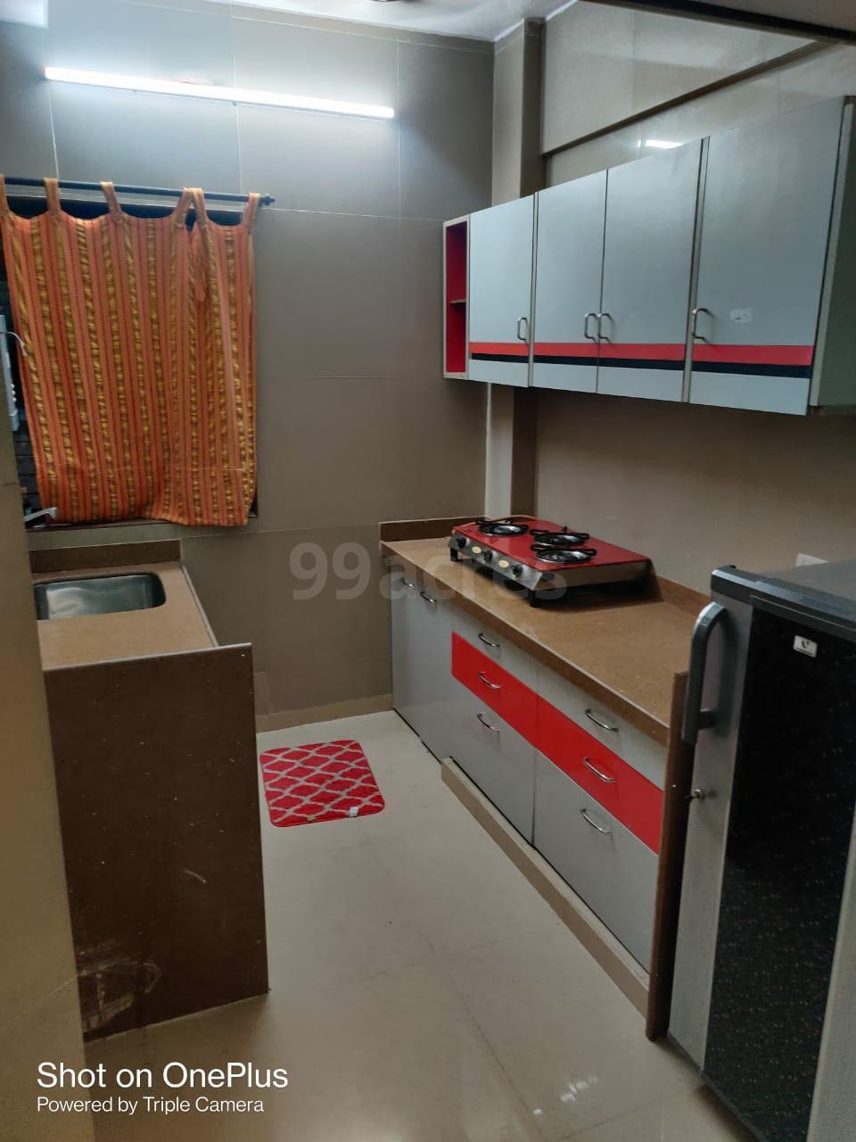1 BHK Apartment for Rent in Waroda Road Mumbai